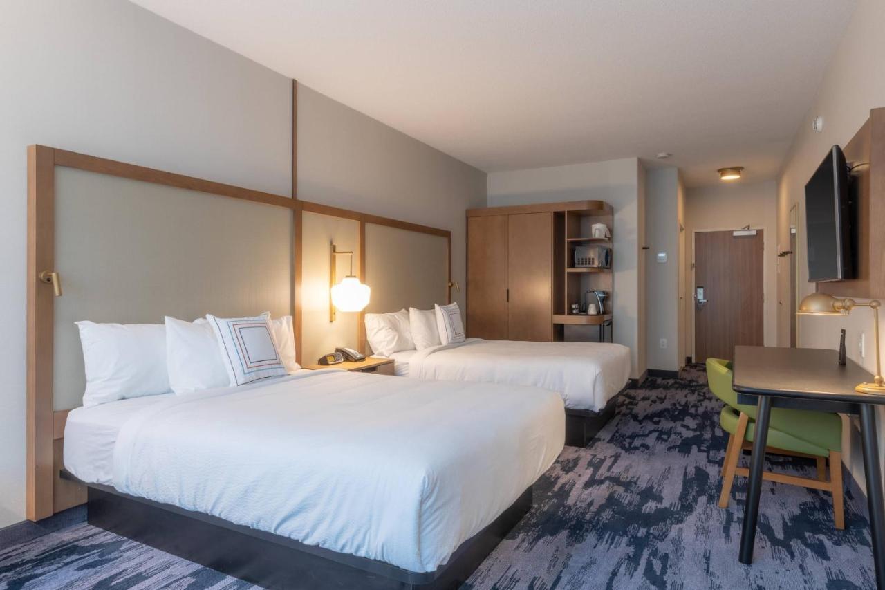 Fairfield By Marriott Inn & Suites เรเวลสโตก ภายนอก รูปภาพ