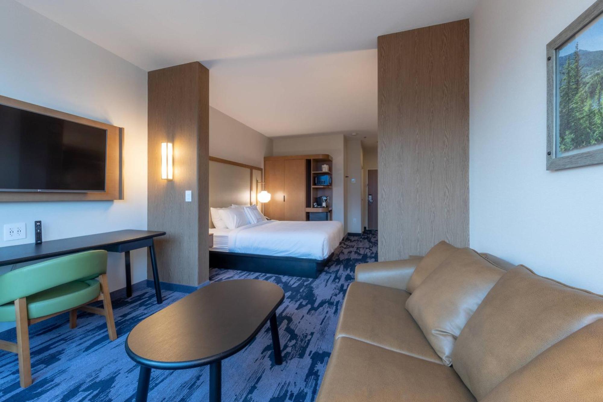 Fairfield By Marriott Inn & Suites เรเวลสโตก ภายนอก รูปภาพ
