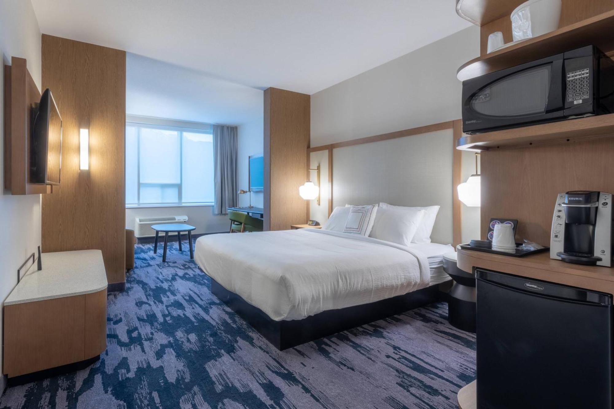 Fairfield By Marriott Inn & Suites เรเวลสโตก ภายนอก รูปภาพ